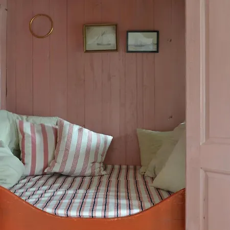 Gorgeous In Fano With Kitchen Holiday home *